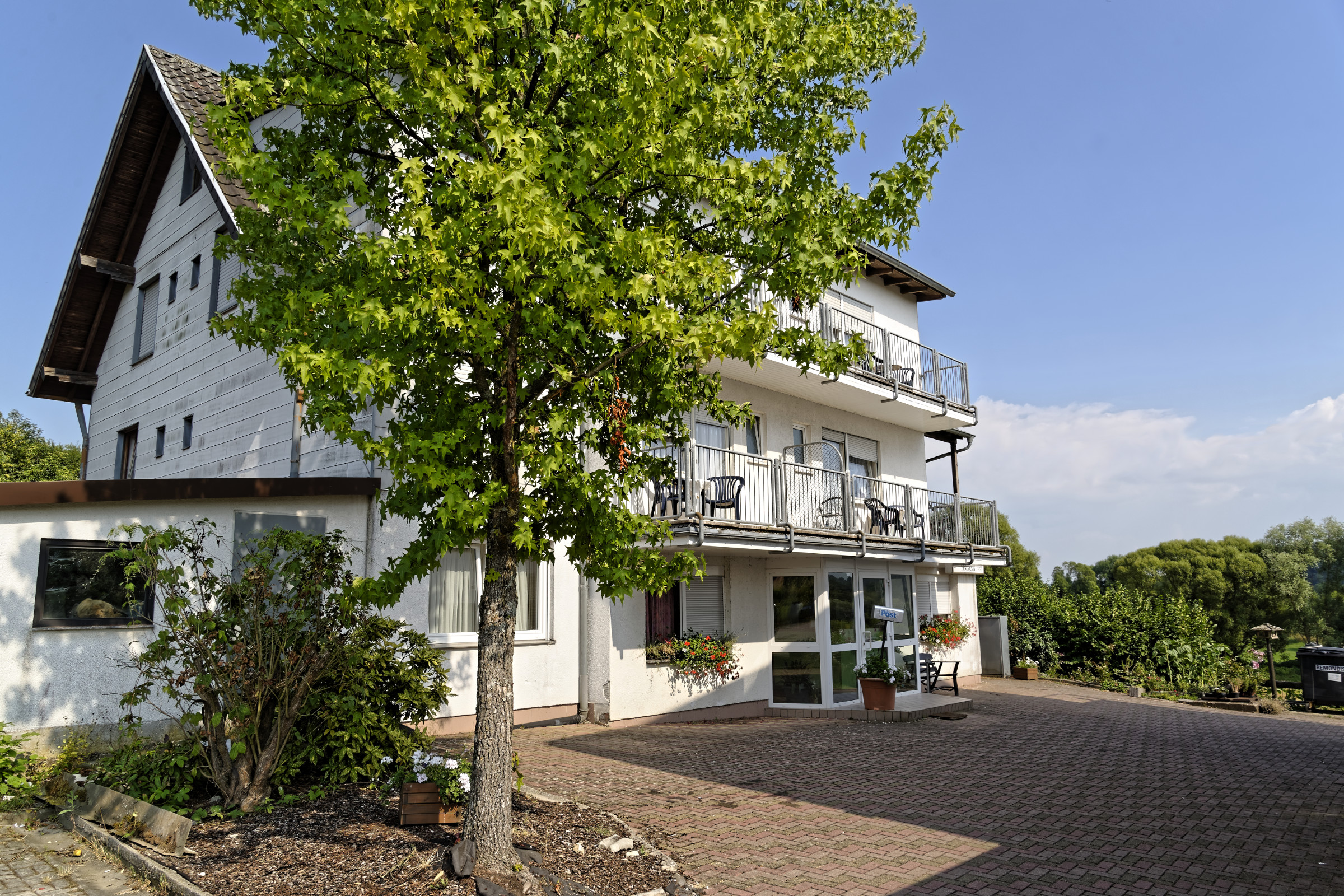 Home [www.landgasthaus-hotel-zur-linde.de]